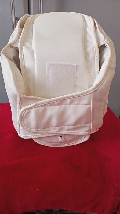 Продам спортивный шлем