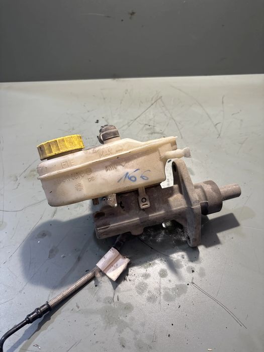 Vas lichid frana Volkswagen VW Polo 2000 1.4 MT (60 hp)