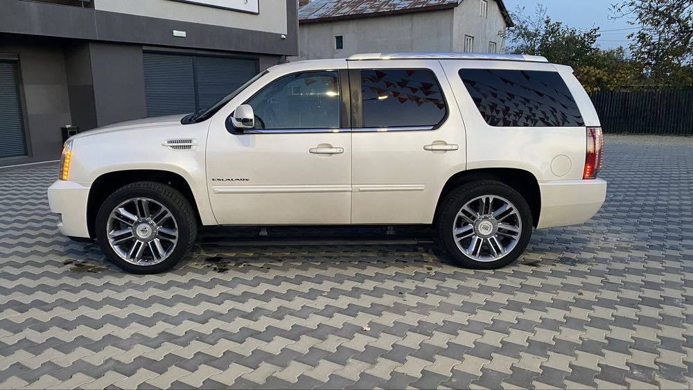 Vand / Schimb Cadillac Escalade 6.2 V8 + GPL / Model 2013 / 21.000 €€€