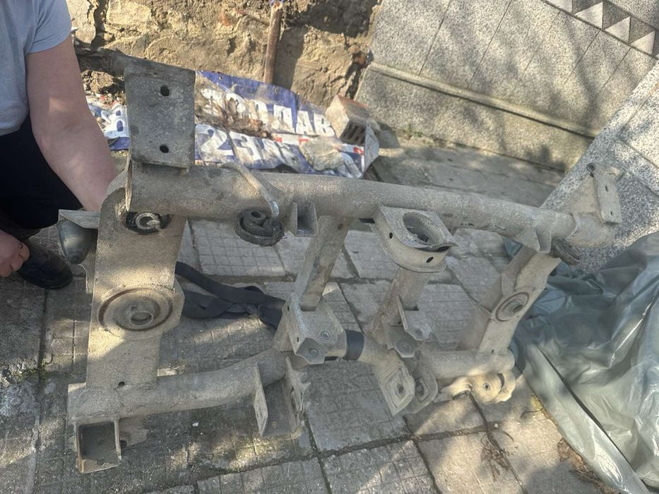 Заден мост renault cango 4x4