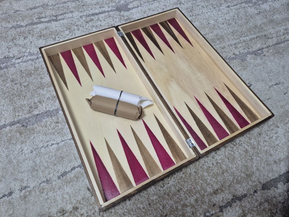 Sah, table din lemn prelucrat manual 44,5cm x 44,5cm, Produs Nou !