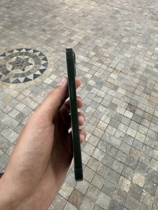 Iphone 13 green