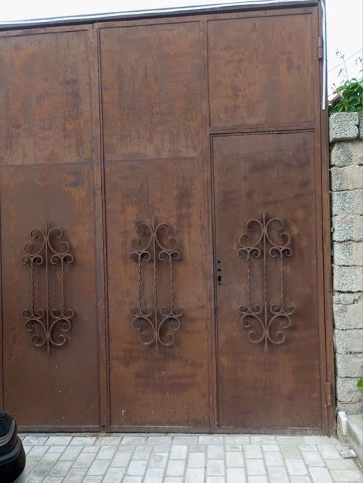 Эшик дарвоза сотидади срочно