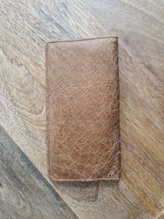 Кожени чанти и портмоне нови и използвани