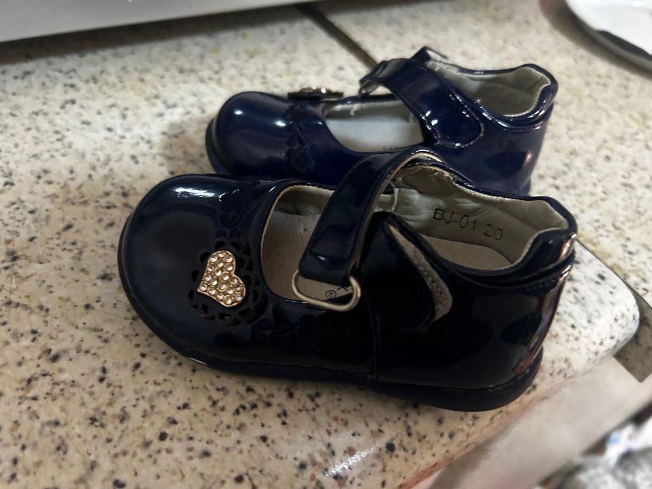 Обувь для девочки