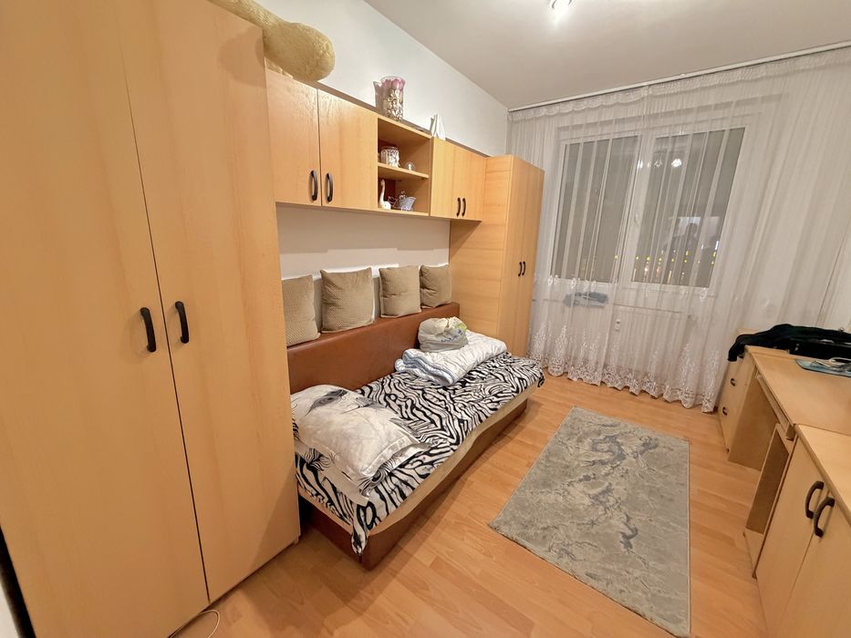 Apartament de vanzare 3 camere  Constantin Brancoveanu