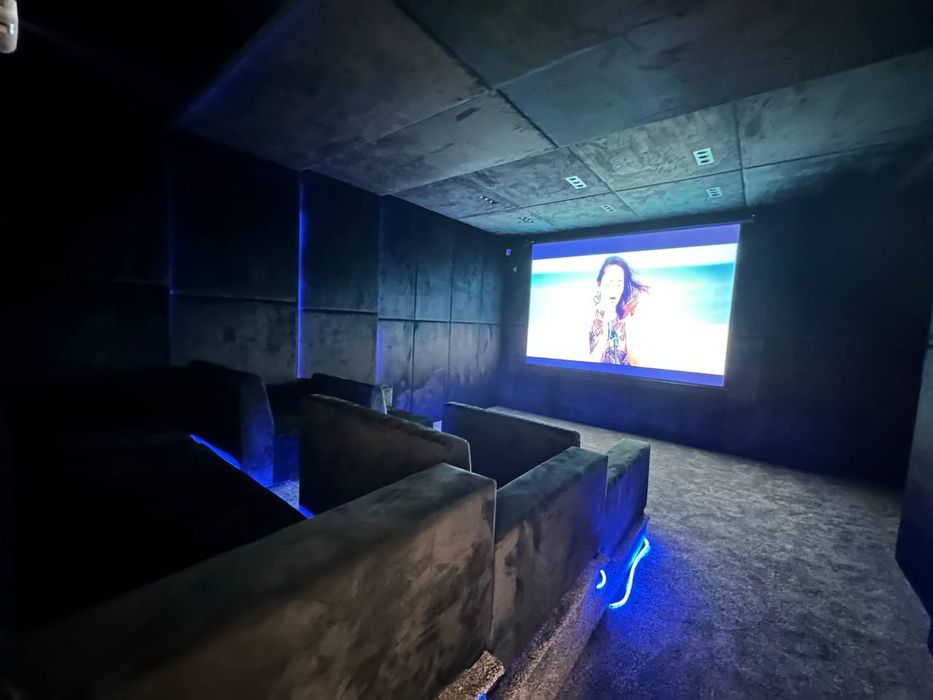 Супер Ченирма! Монако Премиум 20 кишига жой бор