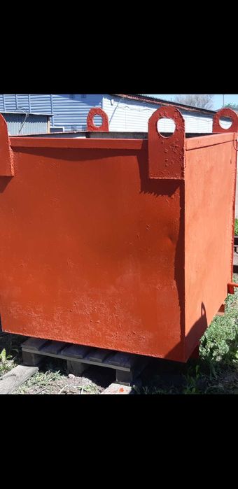 Продаю Бак металлический под воду.