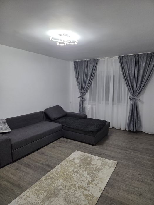 Închiriez apartament cu 2 camere în Rovine