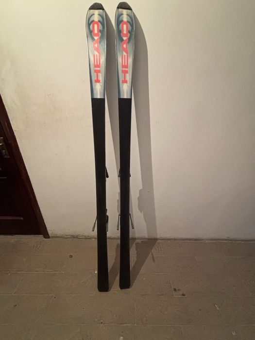 Продается горные лыжи.