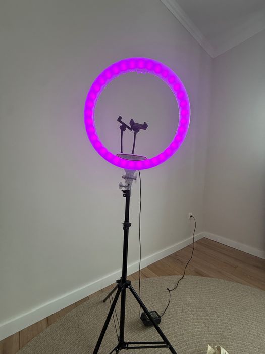 Продам кольцевую лампу