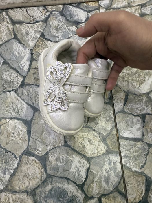 Красовка доя девочек 20 размер.