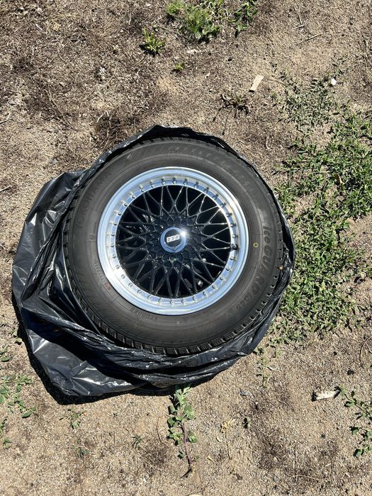 Продам титановые диски с резиной