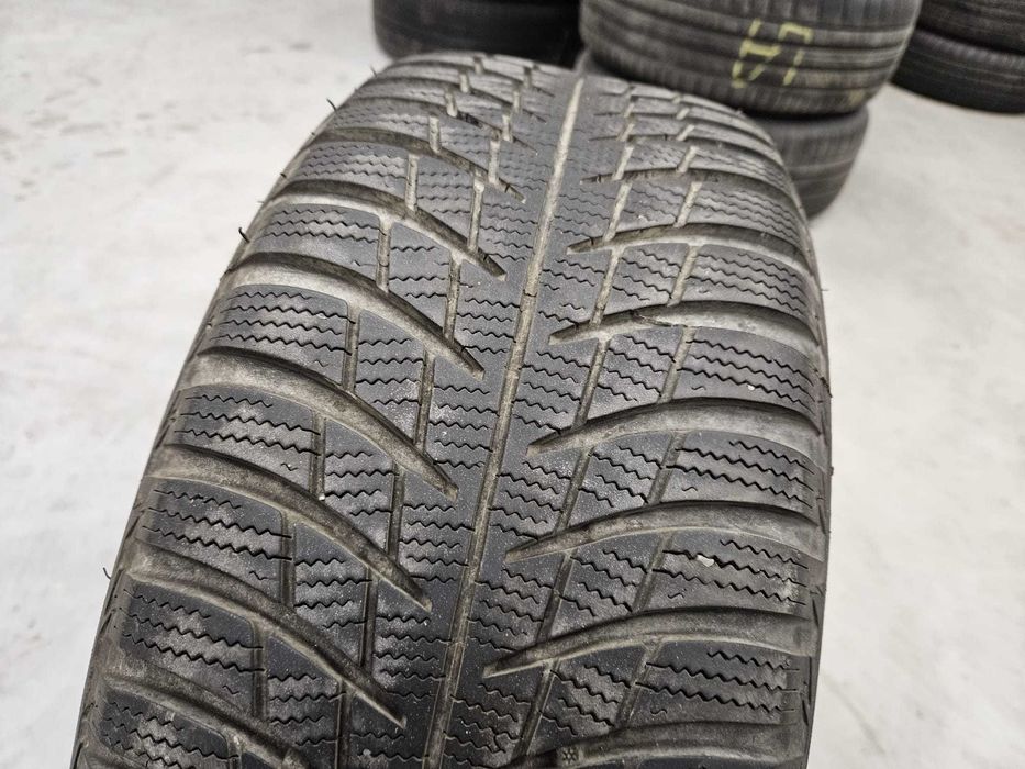 Anvelopa IARNA 205.55.16 'Bridgestone Blizzak lm001'