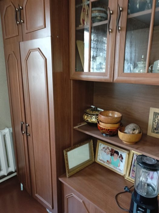 Продам стенку в зал.