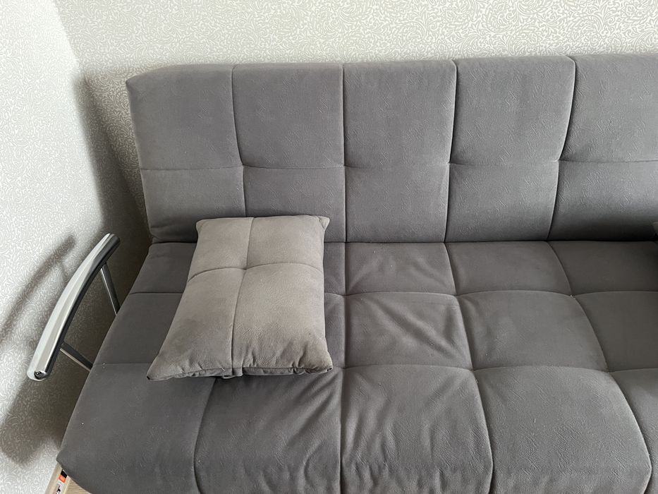 Диван серый раскладной