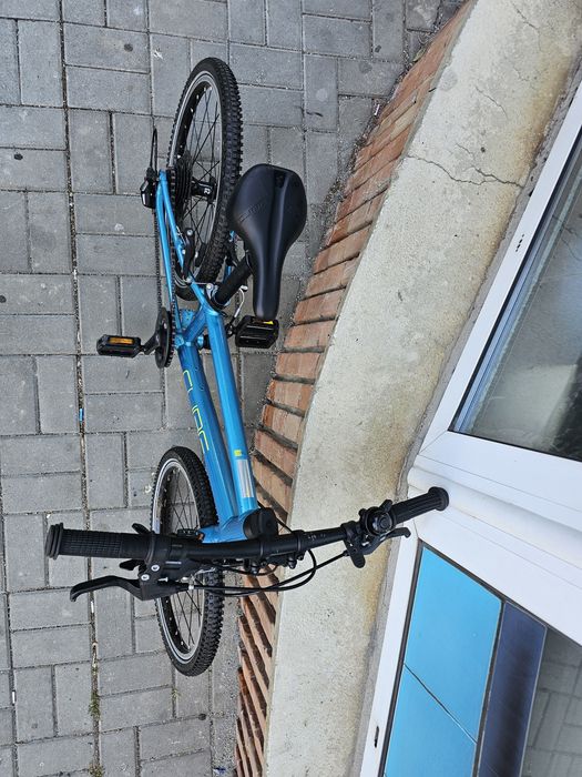 Bicicleta Cube Numove de copii 6-8 ani