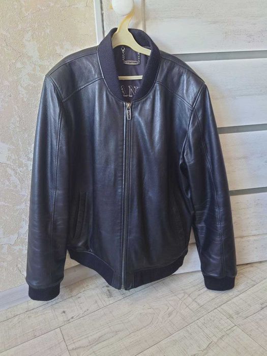 Кожаный бомбер с подкладом