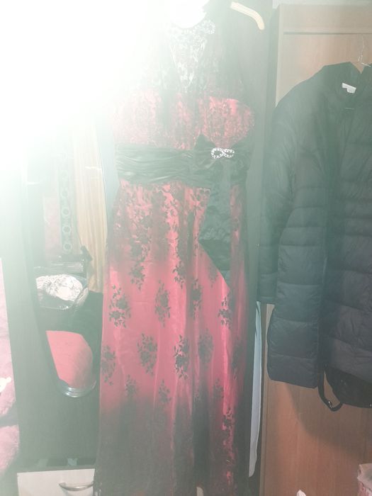 Vînd rochie de ocazie