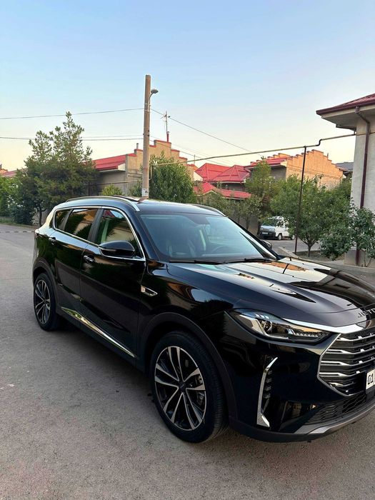 Jetour X70 PLUS 2022 год |1.6 Turbo| Черный цвет
