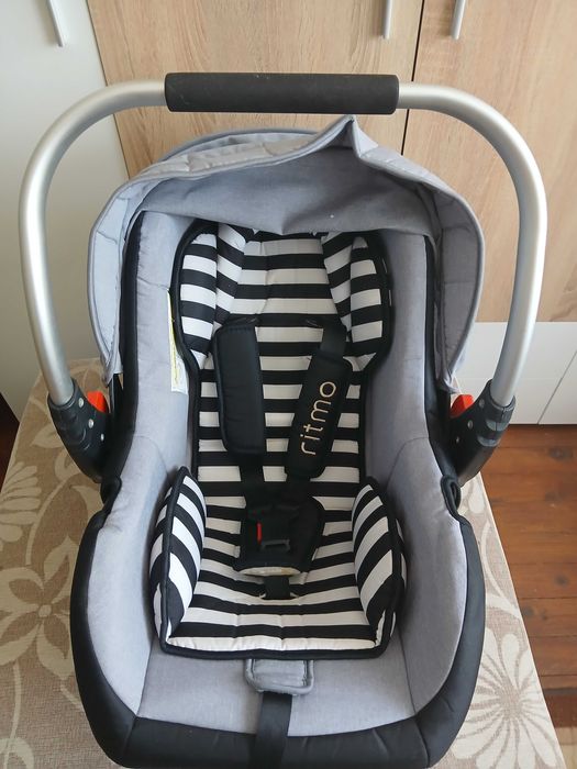 Бебешко столче за кола (кошница) 0-13 кг.