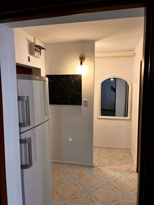 Inchiriez apartament cu o camera 38mp parter, IC Frimu, langa Lidl,