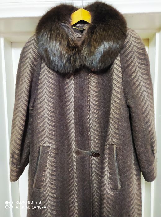 Женское пальто .