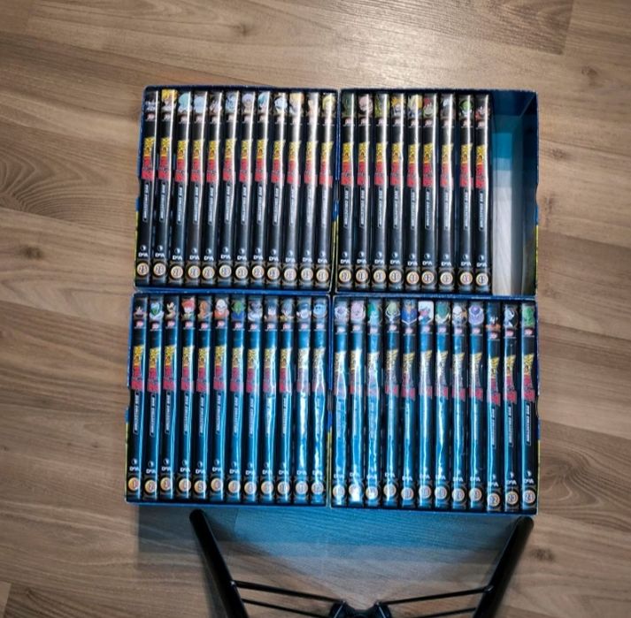 47 DVD-uri  Dragon Ball Z colecție