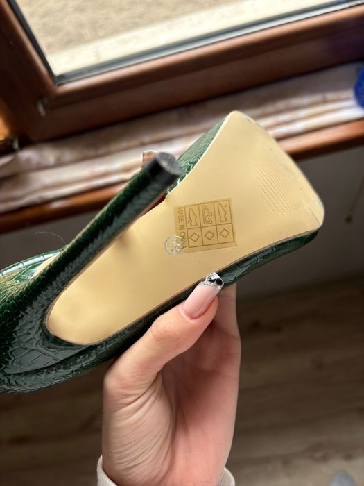 Официални токчета