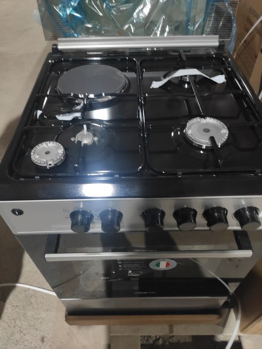 Gaz plita Artel- Vesta. Газовая плита Артел.