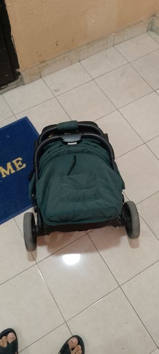 Qulay yigiluvchan kalyaska