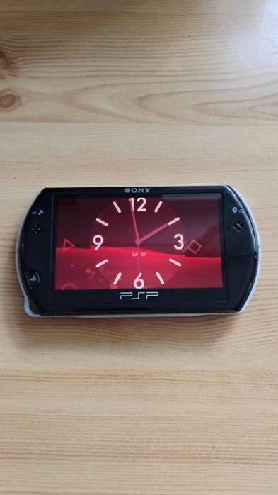 Consola Sony PSP GO Modat Cu Ark-4