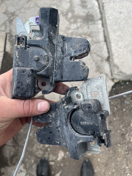 Тойота 35 запчасть