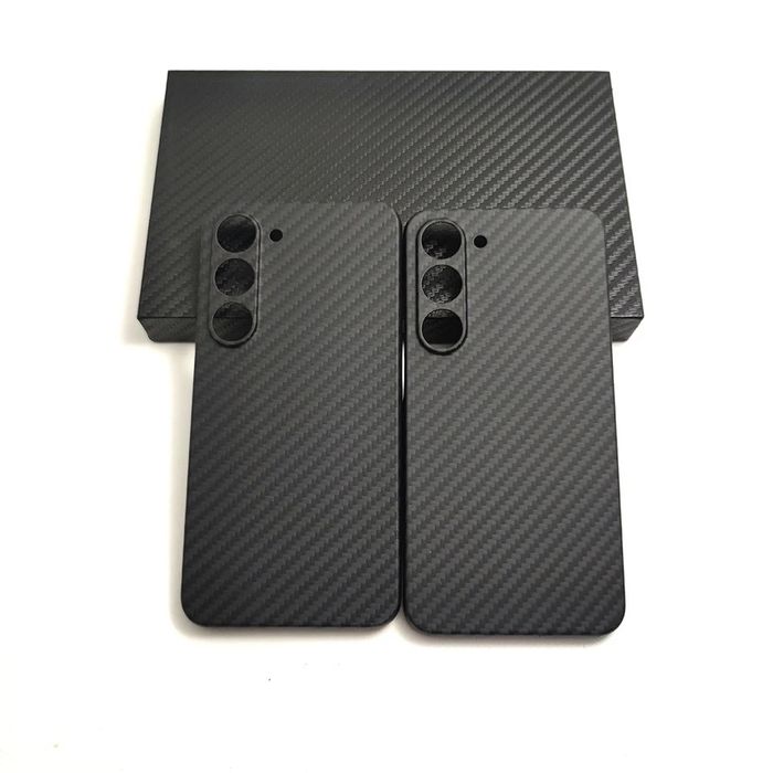 Samsung S22/S23/S24/S25/PLUS/ULTRA Husa Slim Fibra Carbon Neagra Camer