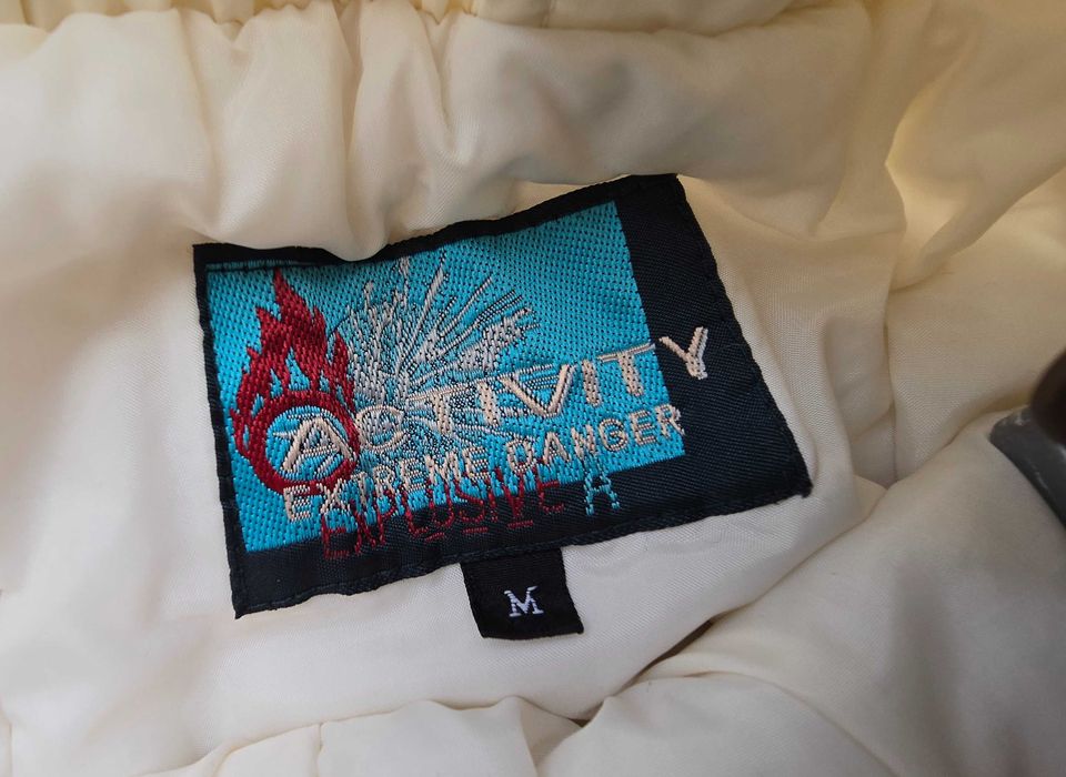 Дамски ски екип размер М-Л