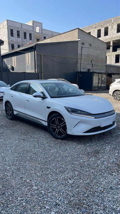 Byd qin L naxt va nasiya savdoga avtosalonda +garanty