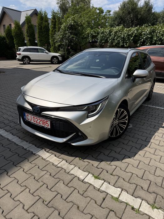 Toyota Corolla 1.8 Hybrid Automat | 2021 | 106.356 km | Dotări de Top | TEAM DEUTSCHLAND