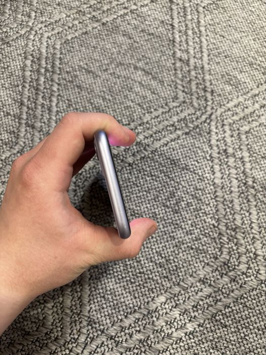 Iphone 11 в живом состоянии