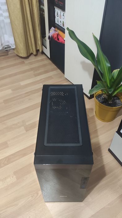 PC intel i7 7700k, asus strix z270e, 16gb ram corsair, sursa 600w