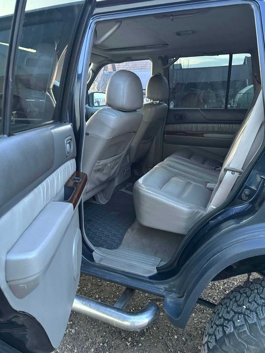 Nissan Patrol y61