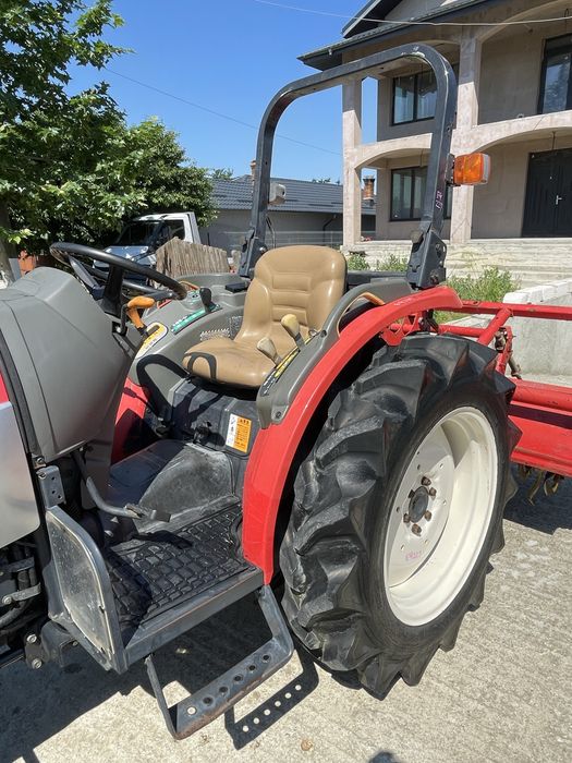 Tractor japonez Yanmar EG 227 4x4 freza de sol