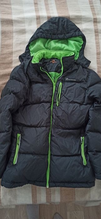 Продам пуховик Outventure для мальчика