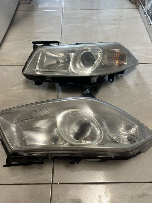 Фарове за Рено Меган 2