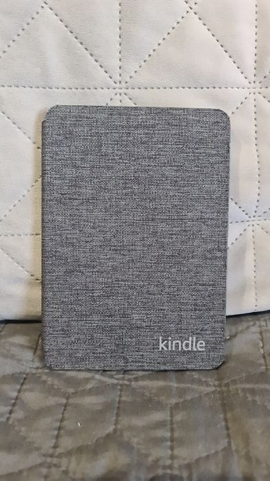 Kindle  11th поколение подсветка wifi като нов
