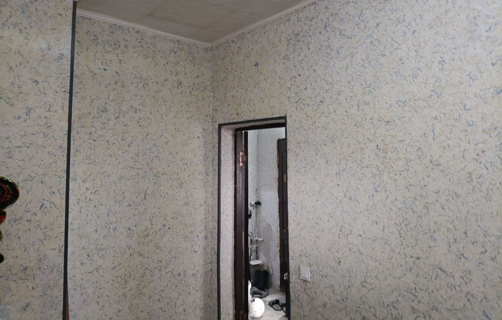 В центре Юнусобод 2. Шохсарой ресторан каршисида