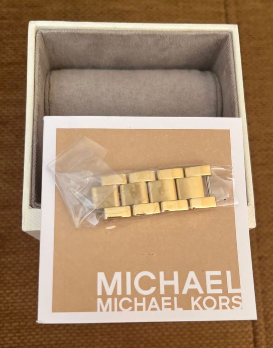 Златен часовник Michael Kors - MK6588