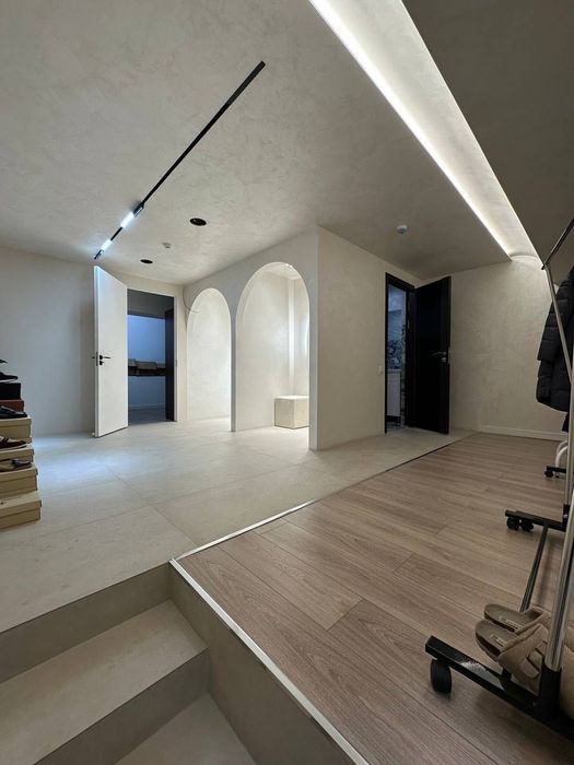 АРЕНДА помещение  Глинка перекресток 250м2