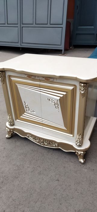 Sandiq javon sotiladi