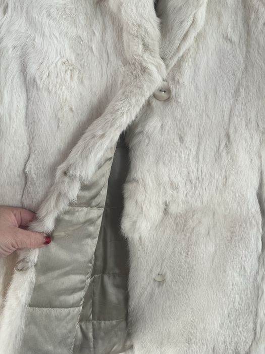 Дамско палтенце от естествена заешка кожа