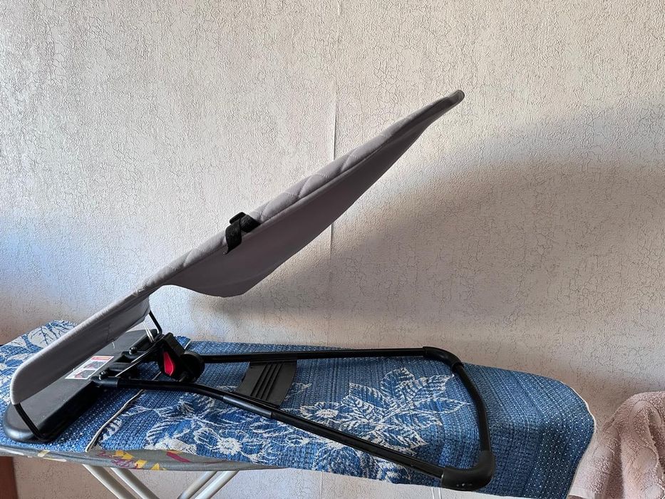 Продам детское кресло шезлонг